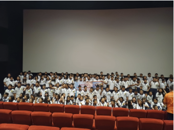 NONTON BARENG FILM